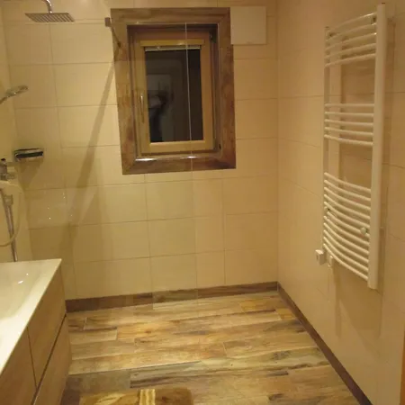 Apartment Goldmann, Haus *
