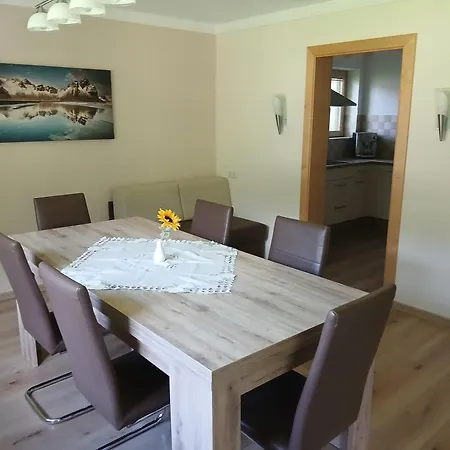 Goldmann, Haus Apartment